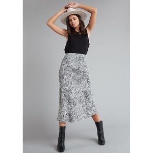 Bella Dahl Bias Midi Skirt In Python Moon Stone